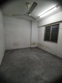 Bukit jajil Sri Rakyat Apartment , Near Pavilion Mall , 3Rooms , Lvl 1