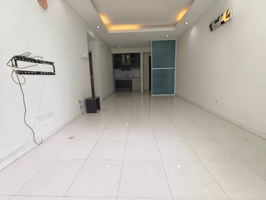 Summer Place - Fully Renovated - 1012sf - 2 Car Parks - Karpal Singh