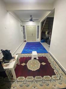 Jalan Silat Gayung , Bandar Selesa Jaya , Skudai (Low Cost House)