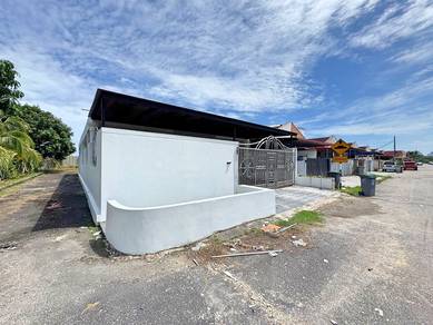 FULLY RENOVATED END-LOT GEM! | 30x70ft | PULAI INDAH | FULL LOAN!