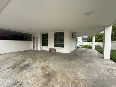 [For Rent] Taman Bukit Hijau Double Storey Corner lot Partially