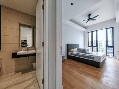 Very High Floor Newly Renovated Facing Offices View