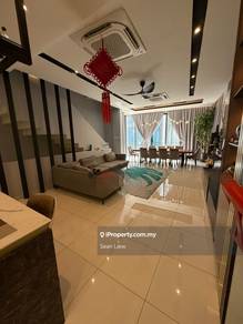 Luxurious Living in Empire Residence, Damansara 3.5-storey House Sale