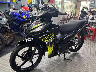 HONDA DASH 125 2DISK(Promo hebat)