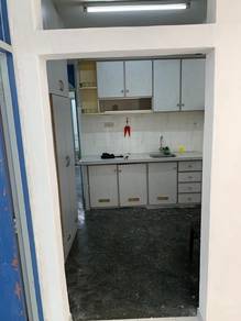 Sun moon city Un-furnished Free parking 700 sqft 3 bedroom