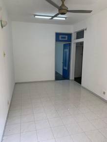 Sun moon city Un-furnished Free parking 700 sqft 3 bedroom