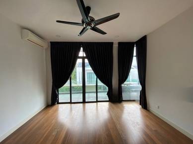 Luxury Living at Foresthill Damansara – Zero Lot Bungalow For Sale