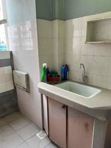 Crescent Court For Sale, 4 Rooms 3 Bathroom 1 Carpark @ Brickfields
