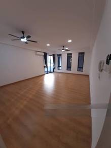 Spacious 3.5 Storey Villa with Lift For Sale @ Empire Residence