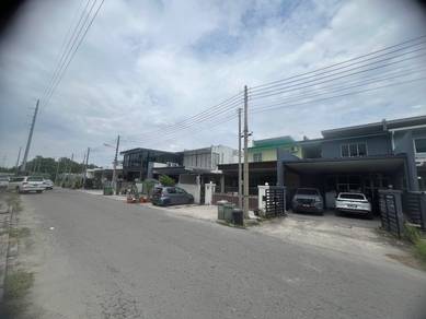 Corner double Terrace house . Taman Farmosa. Kota Kinabalu