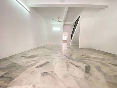 Ipoh Garden East Newly Paint Full Loan Double Storey Terrace For Sale