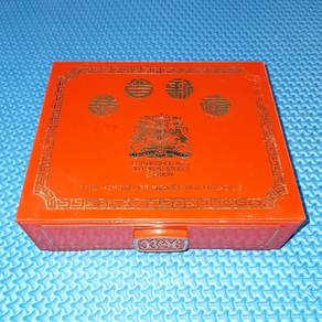 Vintage Benson & Hedges Pull-Out Plastic Box