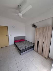 Desa Putra Middle Room For Lady unit, walk to LRT Sri Rampai
