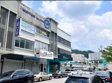 3storey Shop-Office Alam Damai Cheras Facing Main Road OCBC Bank