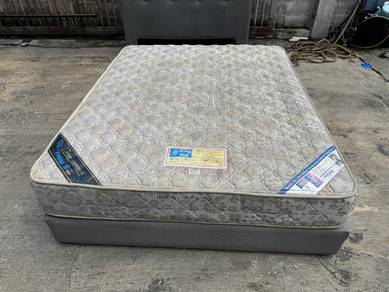 (KingKoil) 9'' Coil Spring Tilam Queen Mattress