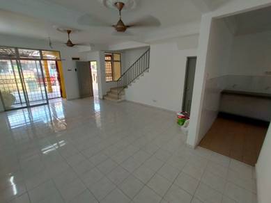 ( New Paint ) 2 storey House, Garing Permai, Taman Garing, Rawang