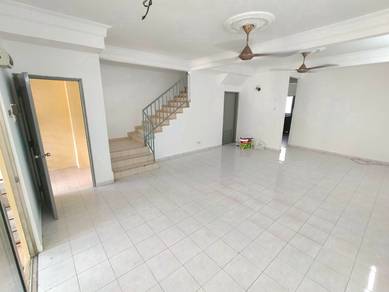 ( New Paint ) 2 storey House, Garing Permai, Taman Garing, Rawang