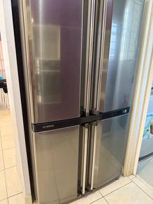Sharp Refrigerator model SJP55MK