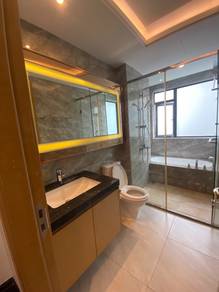 5 mins walk to CIQ ! R&F Princess cove room (quality bed, wardrobe)