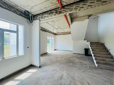 CORNER Double Storey Bungalow With Big Spacious @ Vista Kirana