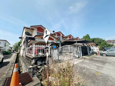 End Lot Double Storey Terrace Bandar Seri Putra Kajang FOR SALE