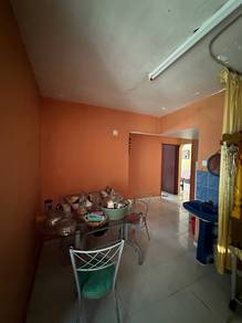 (Non Bumi) Flat Jalan Haji Manan, Kluang