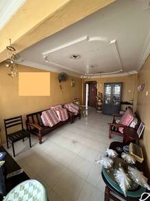 (Non Bumi) Flat Jalan Haji Manan, Kluang