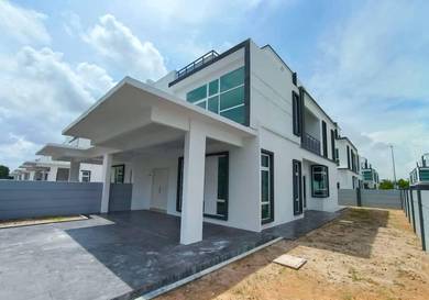 Spacious 2.5 Storey Semi-D House Tmn Klebang Utama Phase 3
