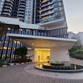 Studio Unit at Residence 8 for Rent ! Waltz/Greenpark