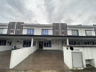 RENOVATED Double ‼️ Storey IRAMA PERDANA LBS Alam Perdana, Puncak Alam