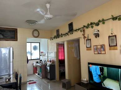 Jln Van Praagh Taman Seri Perak 2-Bedrooms 500sf Renovated 1-Carpark
