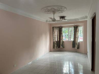 Ground Floor Impian Apartment Damansara Damai Selangor for Sale