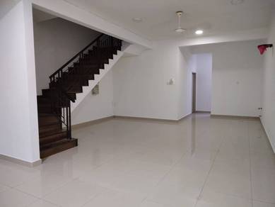 Bukit raja klg (cogan) 4r3b non flooded r , town house kitchen cabinet