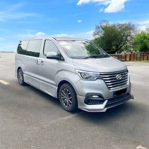Hyundai GRAND STAREX EXECUTIVE 2.5L (A)
