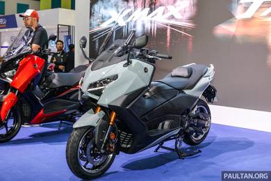 YAMAHA Tmax 560 latest NEW Garmin xadv 750 TMM