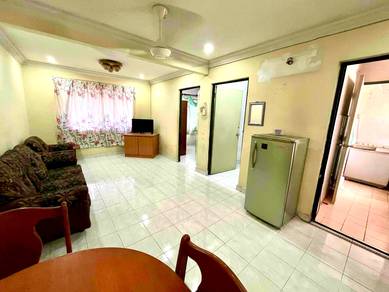 Rumah sewa tingkat 4 (idaman apartment) damansara damai ,partially