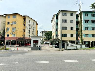 Pangsapri Sri Intan Size Besar Ada Pool [ 850 SQFT / Gated & Guarded ]