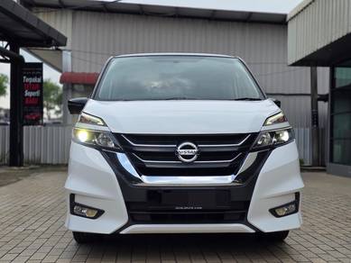 Nissan SERENA 2.0 PREMIUM HIGHWAY STAR (A)