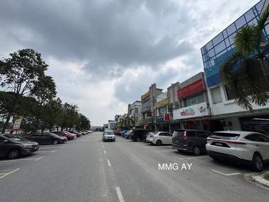 Facing Main Road Shoplot @ Eleven Avenue, Bukit Raja 2 Storey Shop