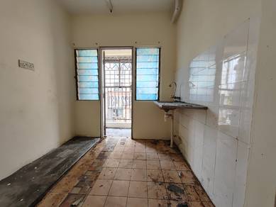 Sri Indah Apartment Taman Equine Seri Kembangan