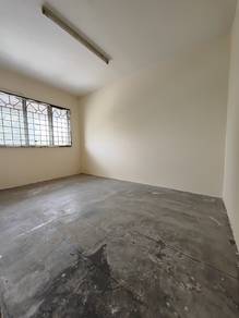 Sri Indah Apartment Taman Equine Seri Kembangan