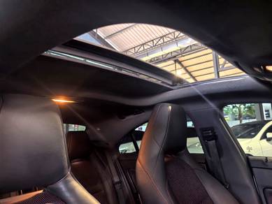 Mercedes Benz CLA200 AMG C117 FL PAN ROOF H/KARDON