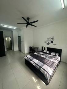 Master Room @ Suria Jelatek Ampang Hilir 5 min Walk To LRT Jelatek