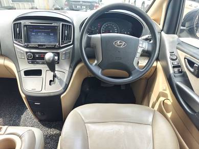 Hyundai Starex 2.5 MPV 11 seater for rent