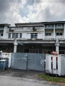 House at Bandar Saujana Putra (Renovated unit! Sp3 area )