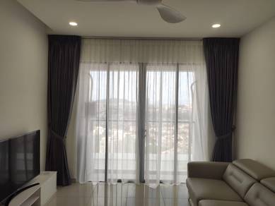 SENZVILLES for sale  -- bu 1080sf  , 3 car parks !!