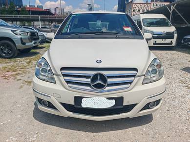 Mercedes Benz B180 (CBU) 1.7 FACELIFT (A)