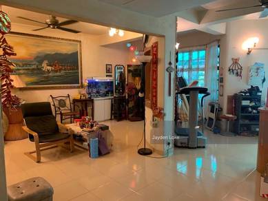 Move-in Ready Family Home in Ampang!