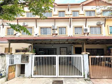 MURAH RENOVATED💥💥2.5 Storey Lake Vista Taman Tasik Prima Puchong