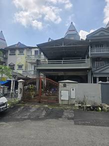 3 storey house , putri jaya , cheras